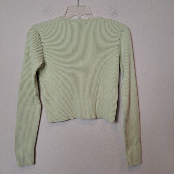 Brandy Melville Women's Sage Green Shannon Cropped Cardigan Sweater Size Small - Picture 7 of 9